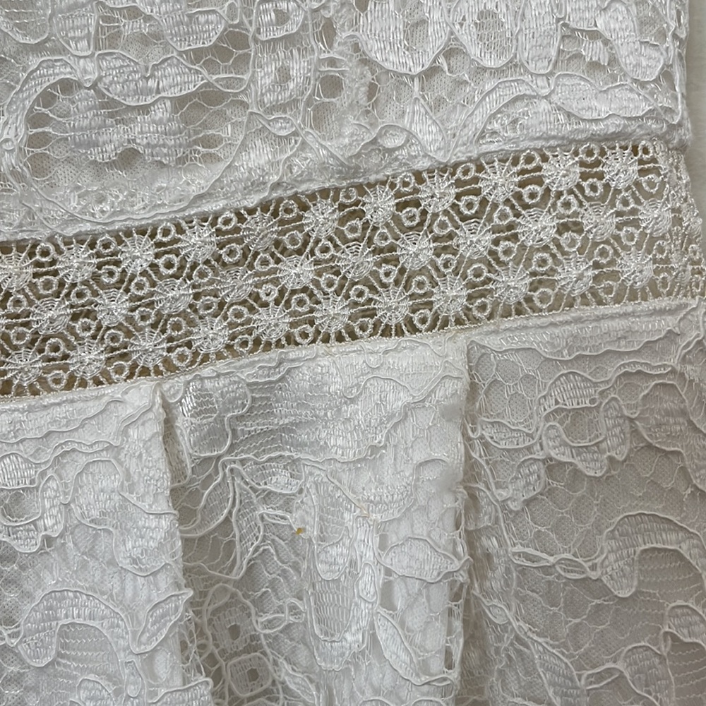 White Lace Dress , Lined, Size Small by Francesca’s - Picture 4 of 5